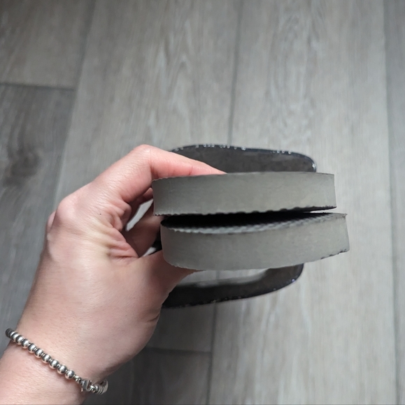 Grey glitter slides - Picture 4 of 5